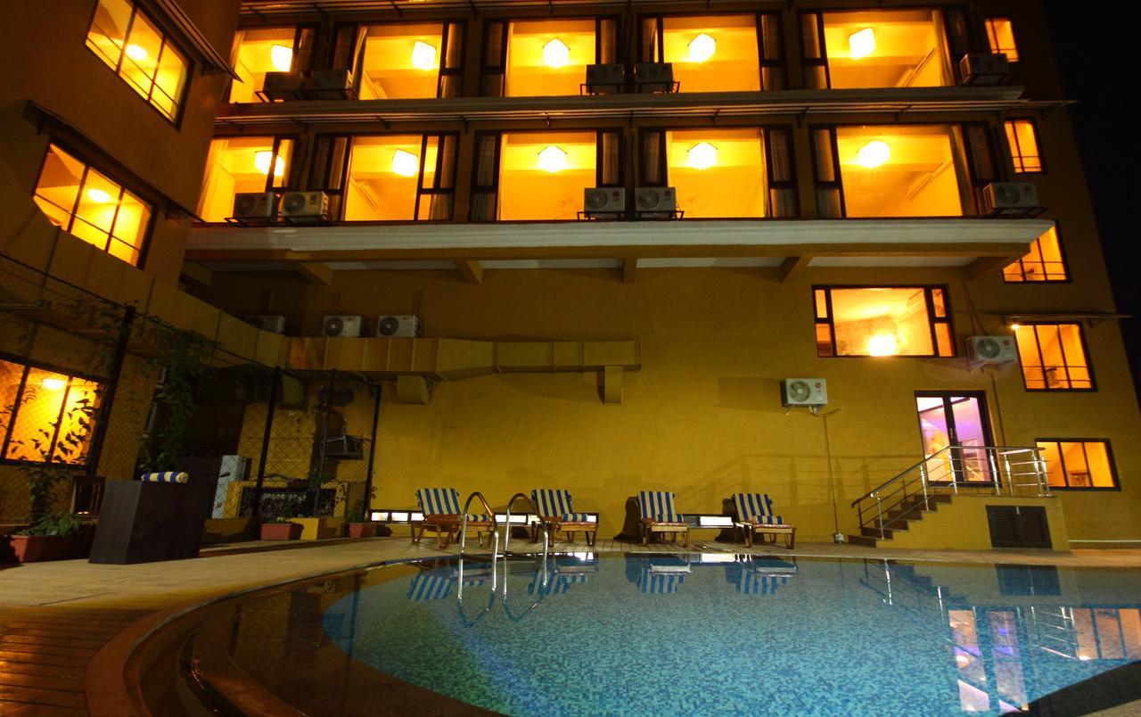 De Baga Deck Comforts Calangute Esterno foto